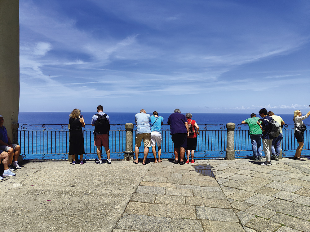 Turismo in Calabria: ecco le previsioni per l’estate tra ottimismo e criticità 