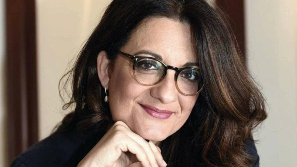 Vibo: la scrittrice siciliana Catena Fiorello Galeano ospite alla Mondadori Bookstore