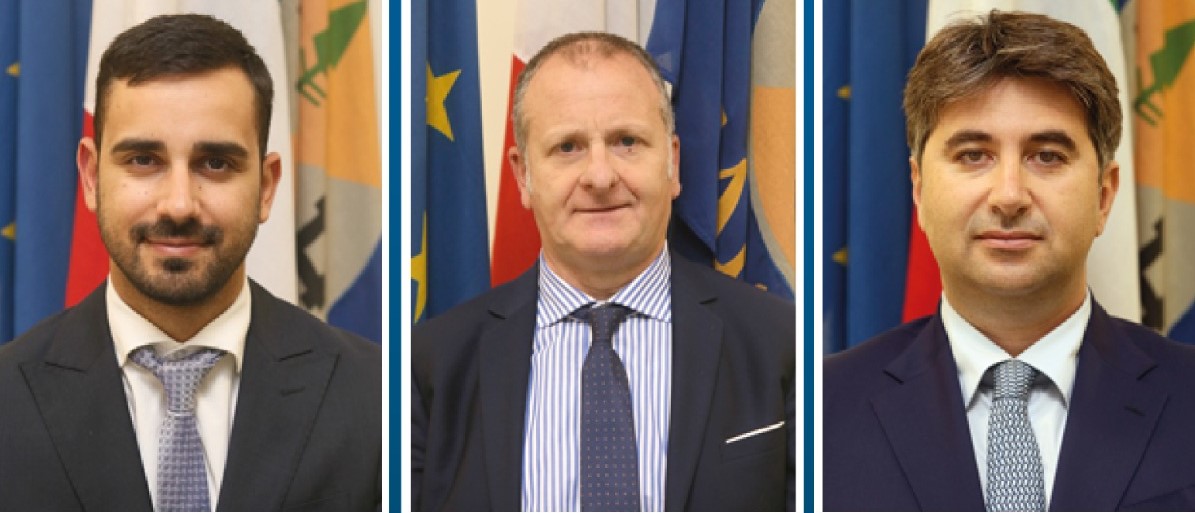 Regione Calabria. Tari e debiti, opposizione all’attacco: «Sindaci affossati da Arrical»
