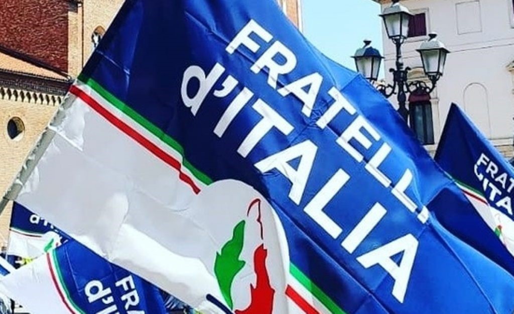 Vibo, scoppia la bagarre in Fratelli d’Italia: da Tigani e Venturino valanga di accuse contro La Gamba