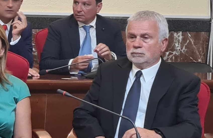 Forza Italia contro Monteleone: «L’assessore gentiluomo che si intesta tutti i cantieri del centrodestra»