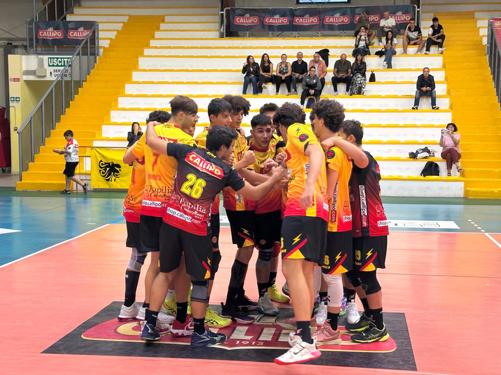 Pallavolo maschile Serie C, esordio vincente per la Tonno Callipo. Defina: «In questo avvio necessario avere i giusti ritmi»