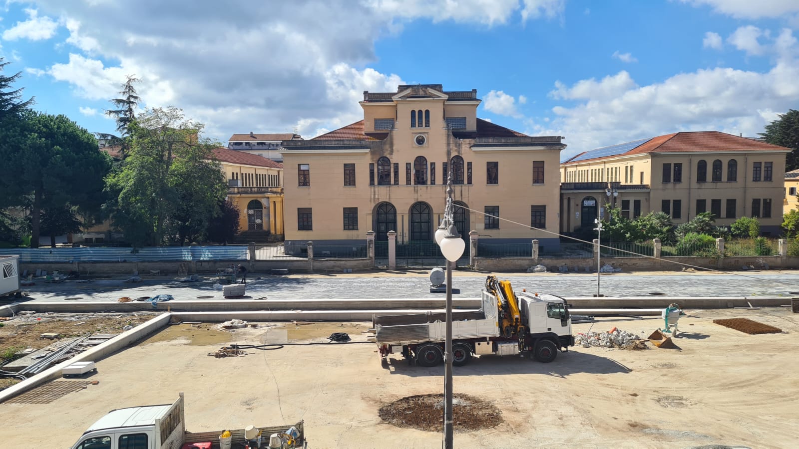 Vibo. Il movimento Indipendenza “interroga” il Comune: tre domande su Piazza Martiri D’Ungheria