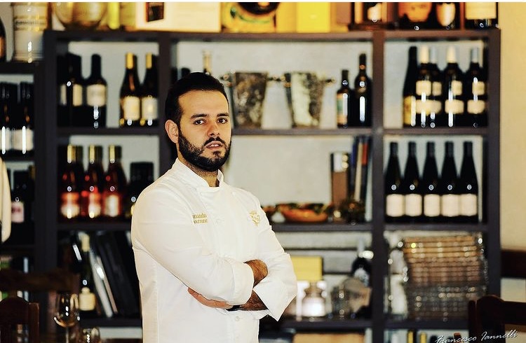 Armando Sciarrone, il cuoco che stupisce con effetti normali: «Il mio futuro sarà felicemente in cucina»