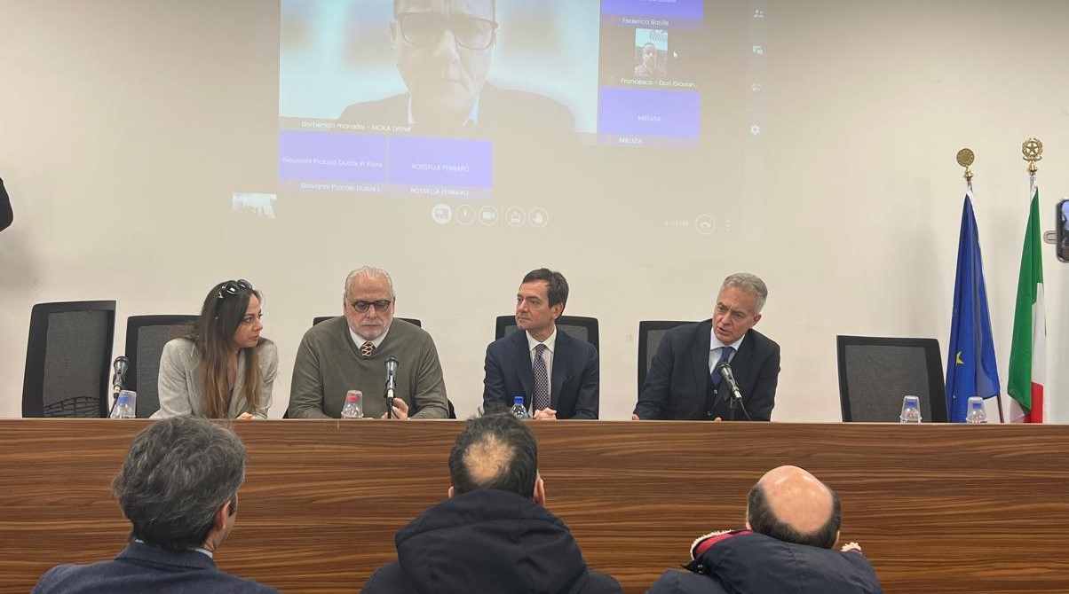 Agroalimentare, accordo tra aziende calabresi e la catena di supermercati canadesi Longos Fruit Inc