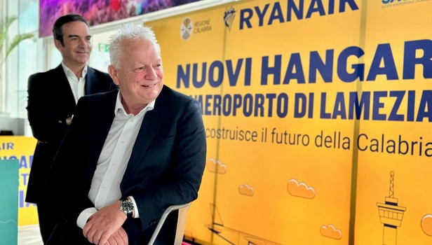 Ryanair investe in Calabria: due nuovi hangar e 300 posti di lavoro