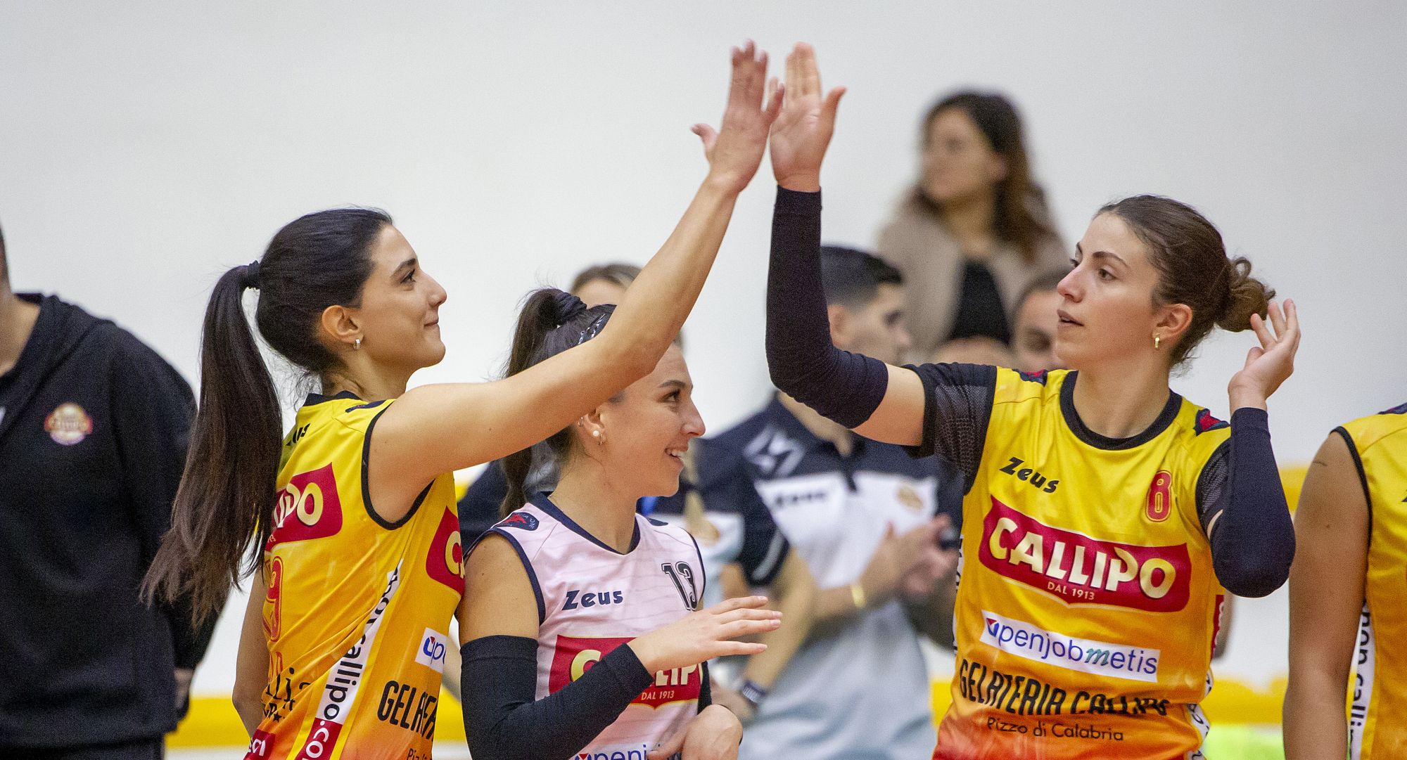 Tonno Callipo Volley: Ilenia Cammisa elogia la società, Denise Vinci invita a guardare avanti